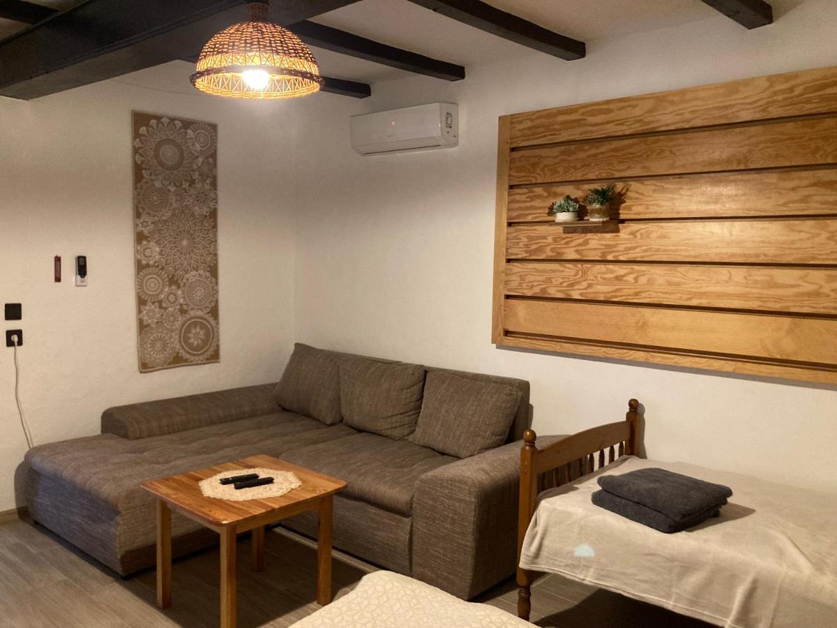 Apartment Tiszavirag Vendeghaz